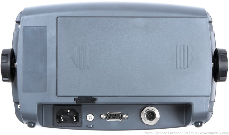 Indicateur i-D33P de la Balance plate-forme Ohaus Defender 3000 Standard Low Profile: Arrire avec interface RS-232